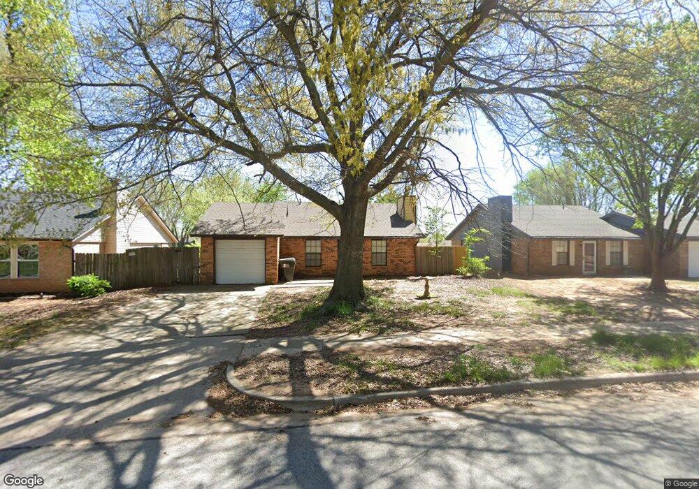 712 Peregrine Dr, Norman, OK 73072 - photo 1