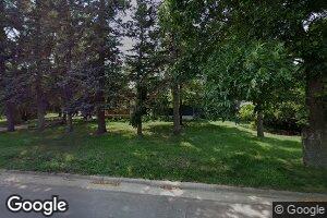 813 S Elm St, Lennox, SD 57039