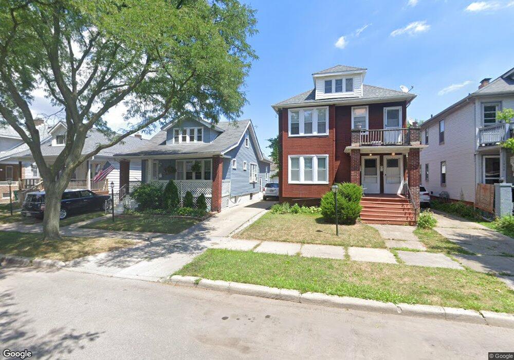 1458 Wayburn St, Grosse Pointe Park, MI 48230 - photo 1