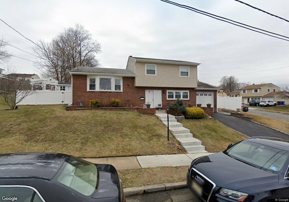 4 Wittenberg Dr, Fords, NJ 08863 - photo 1