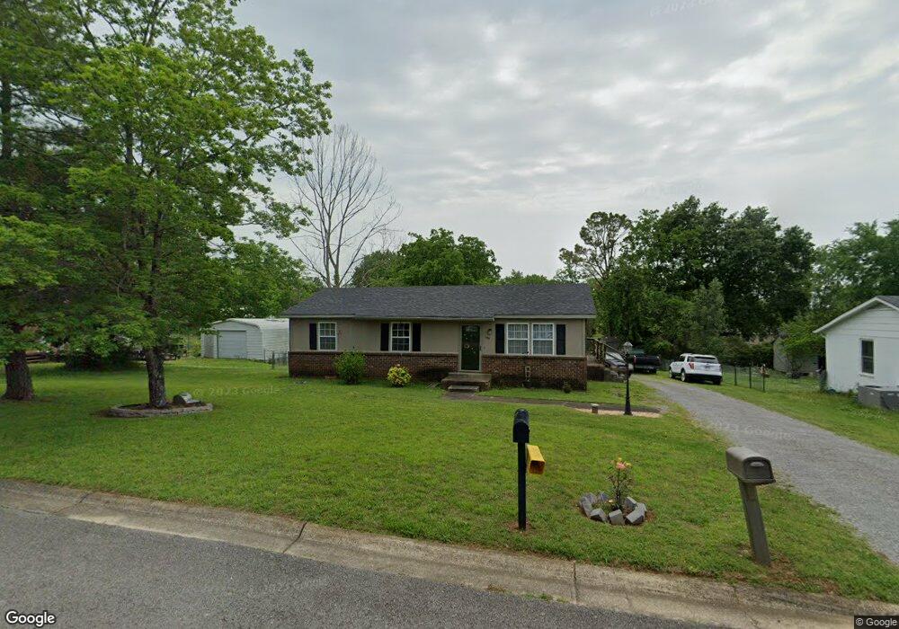 1304 Northcutt Dr, Shelbyville, TN 37160 - photo 1