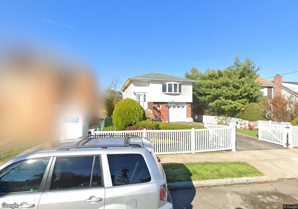 1728 Hancock St, Hewlett, NY 11557 - photo 1