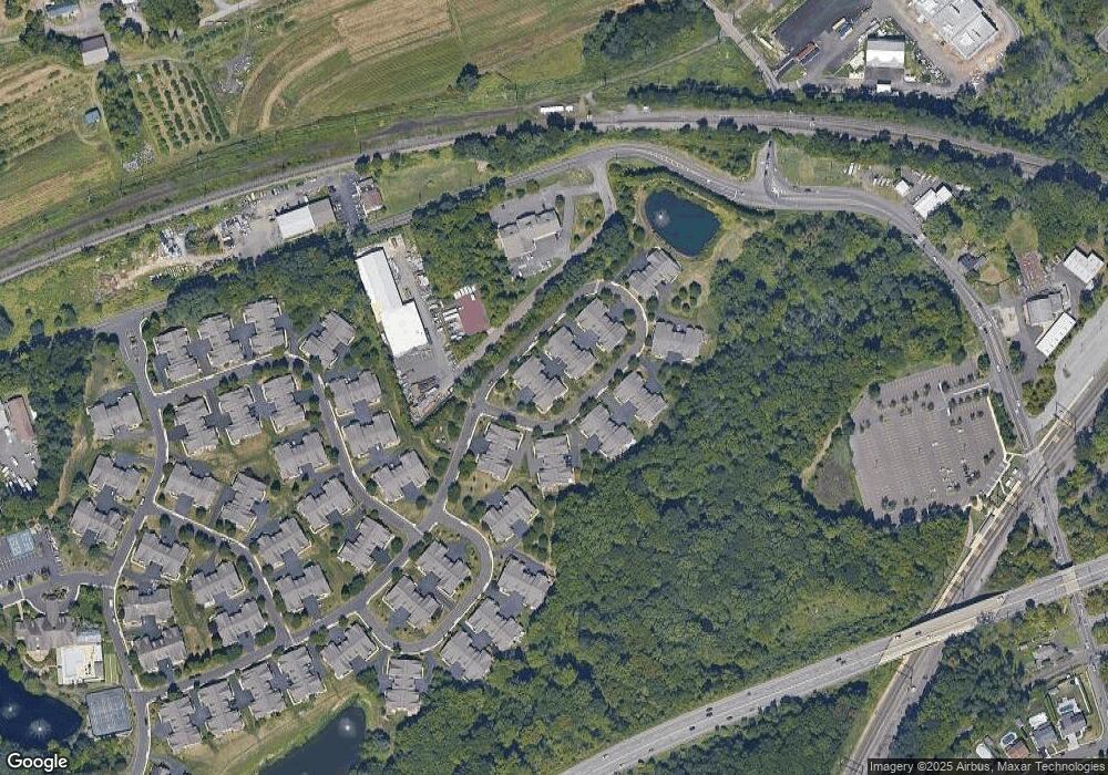 907 Daylily Dr unit V185, Langhorne, PA 19047 - photo 1