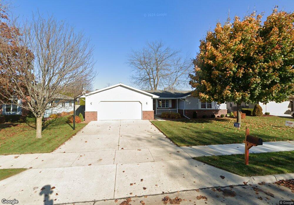 4718 Laurie Ln, Two Rivers, WI 54241 - photo 1