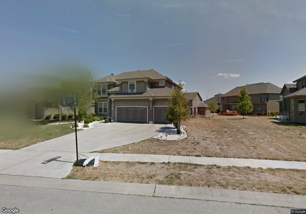 5513 Payne St, Shawnee, KS 66226 - photo 1