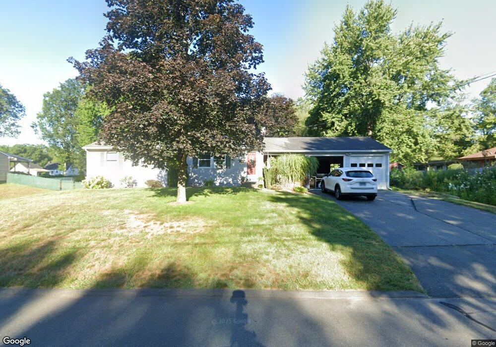 2 Standish St, Enfield, CT 06082 - photo 1