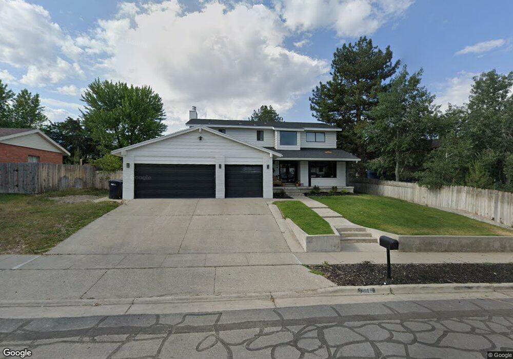 1784 Glider Ln, Sandy, UT 84093 - photo 1