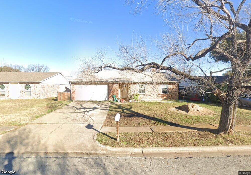 7225 Lancashire Dr, North Richland Hills, TX 76182 - photo 1