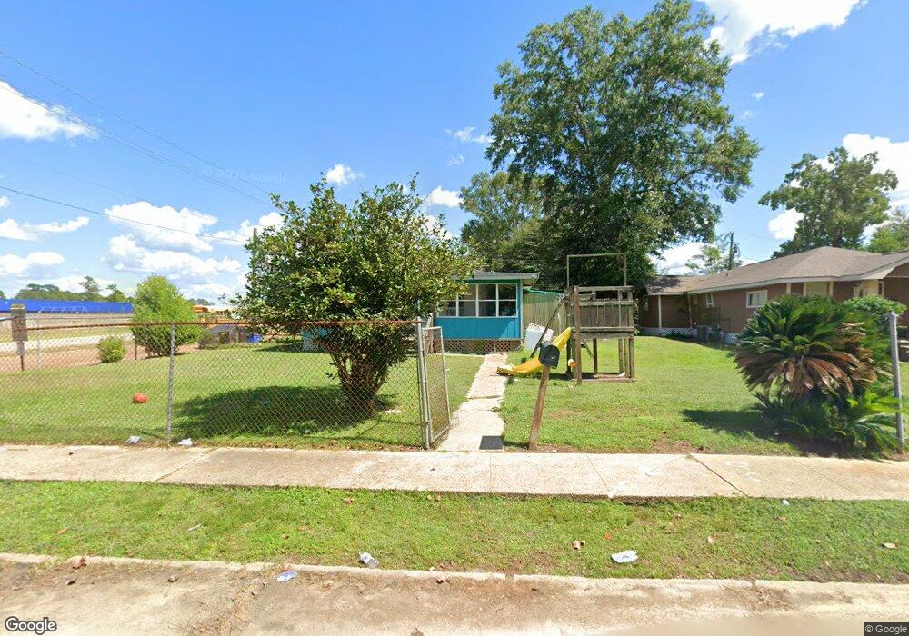 744 Lecompte St, Deridder, LA 70634 - photo 1