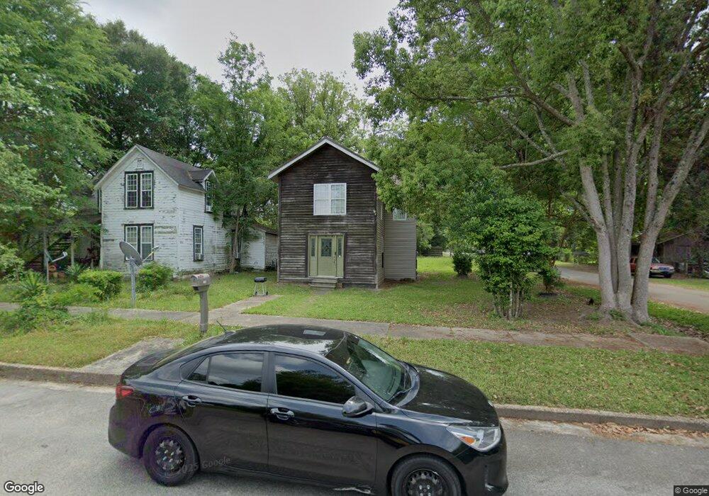 216 W Orange St, Fitzgerald, GA 31750 - photo 1