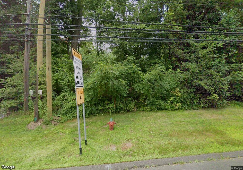 491 Simsbury Rd, Bloomfield, CT 06002 - photo 1