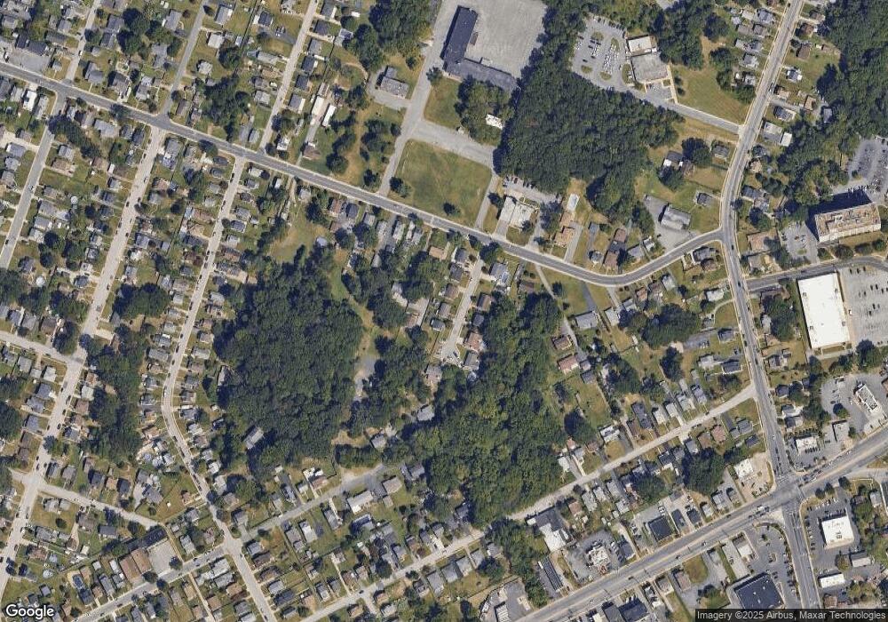 8 Urbanwood Ct, Essex, MD 21221 - photo 1