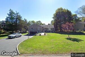 45 Greenwood Ln, Valhalla, NY 10595