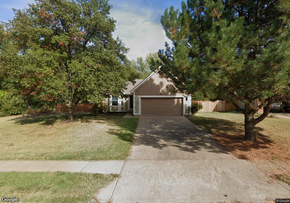 4901 Knox St, Shawnee, KS 66203 - photo 1
