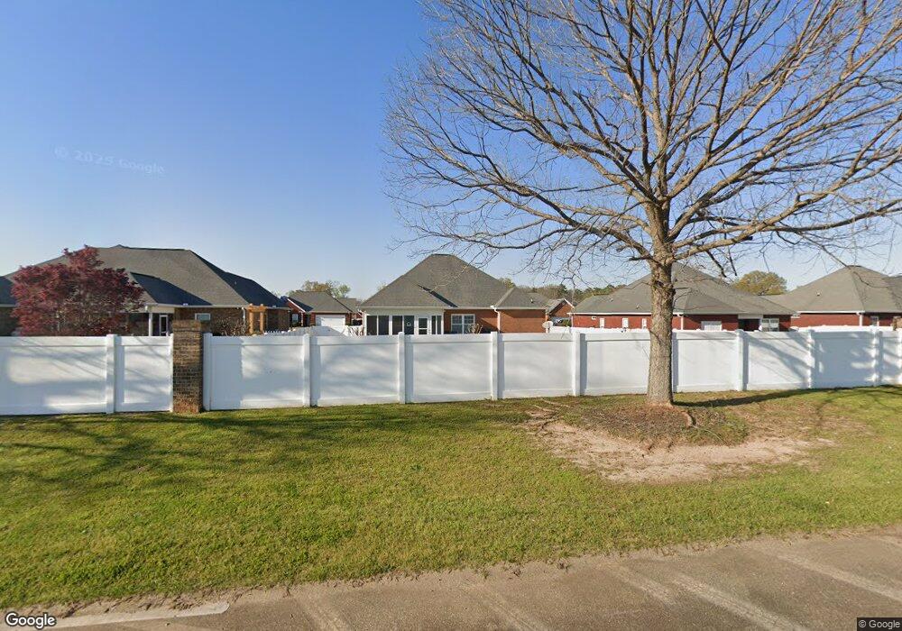 102 Stonebrook Cir, Byron, GA 31008 - photo 1