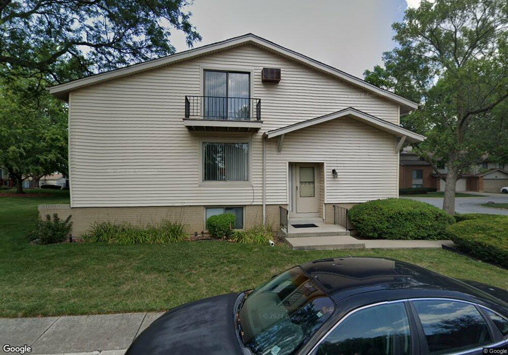 18670 Golfview Dr, Hazel Crest, IL 60429 - photo 1