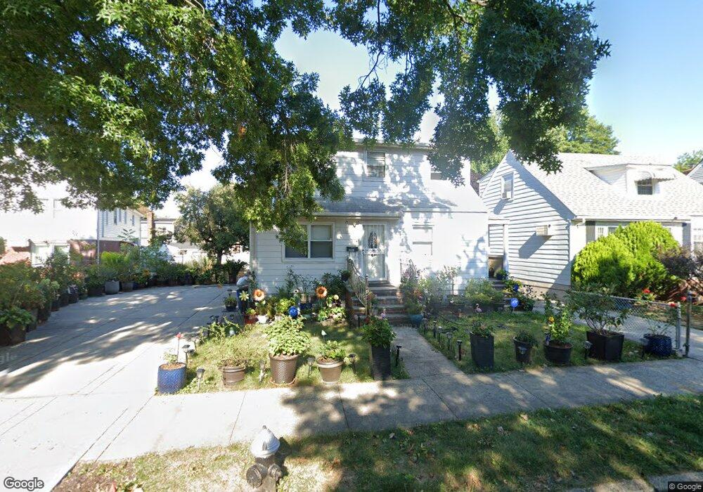 4960 169th St, Fresh Meadows, NY 11365 - photo 1