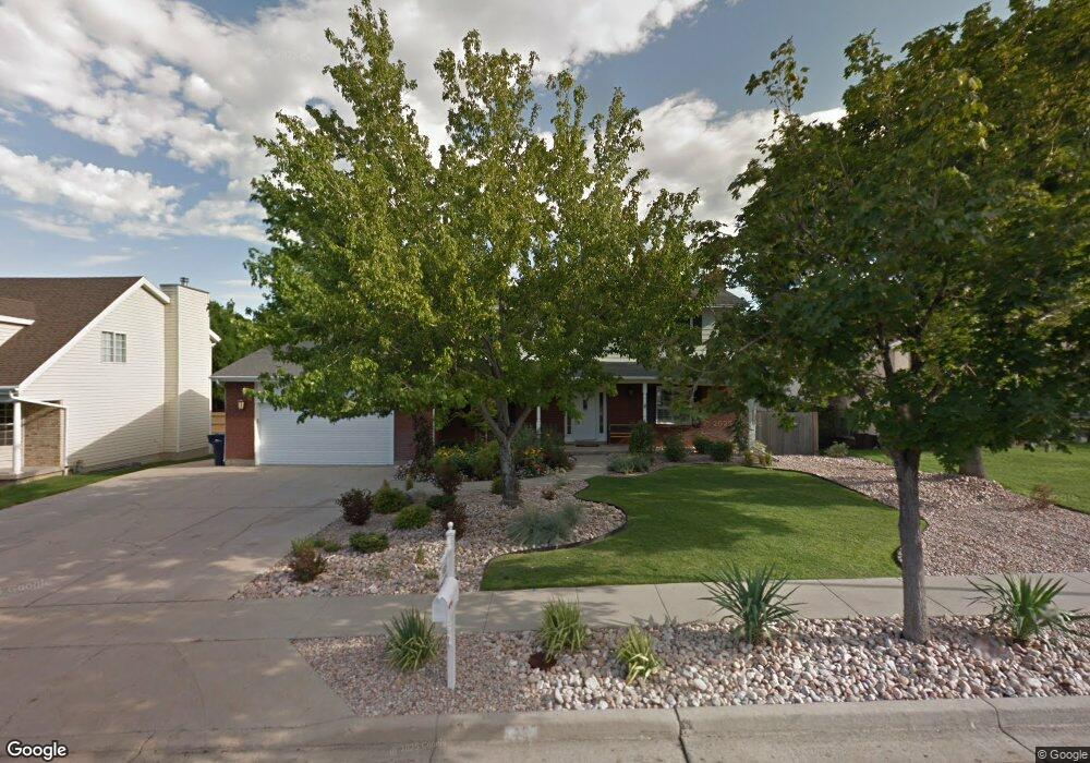 2405 Summer Oak Cir, Sandy, UT 84092 - photo 1