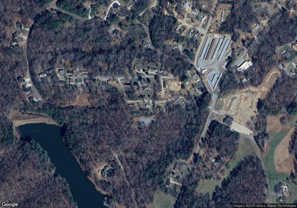 109 S Orchard Cir, Ellijay, GA 30540 - photo 1