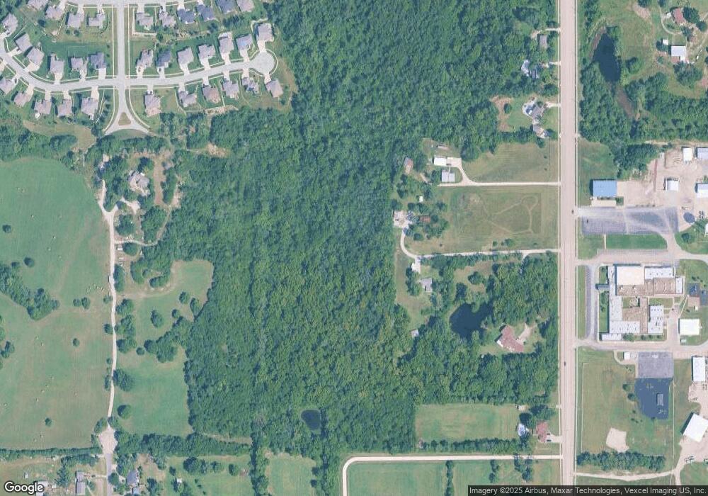 4929 SW Shenandoah Rd, Topeka, KS 66610 - photo 1