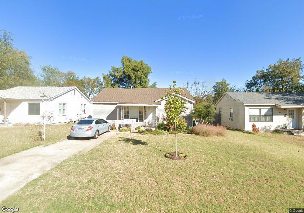 224 W Georgia St, Shawnee, OK 74804 - photo 1