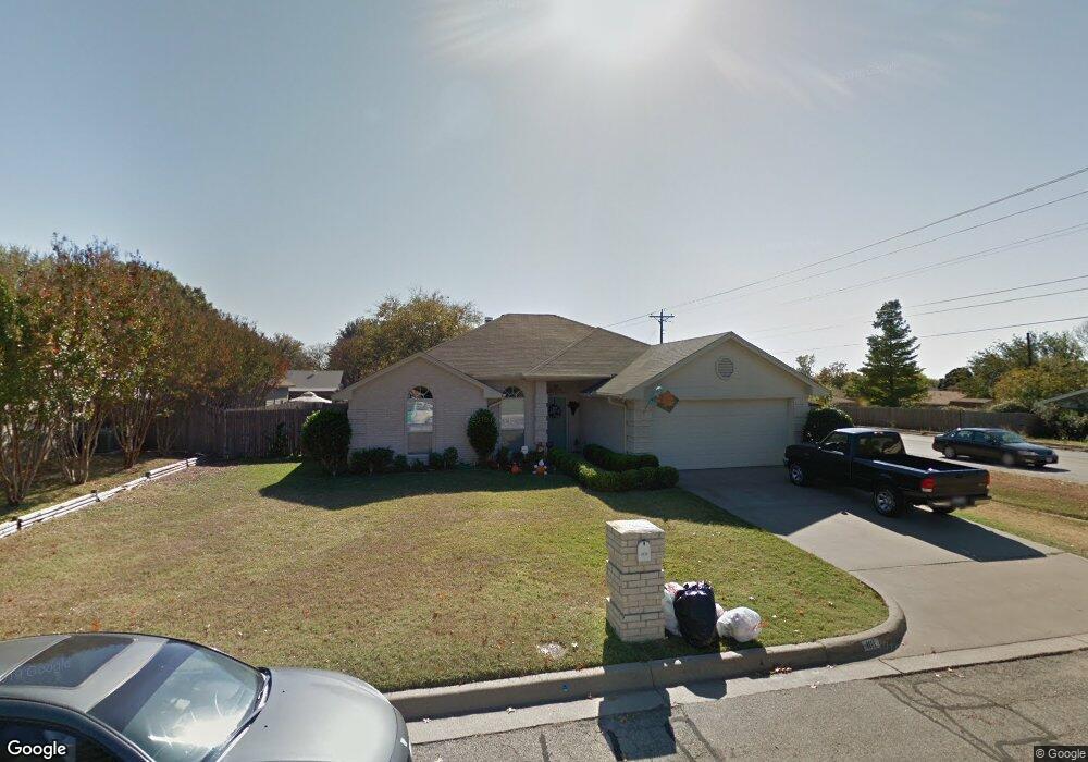 1111 Kay Dr, Weatherford, TX 76086 - photo 1