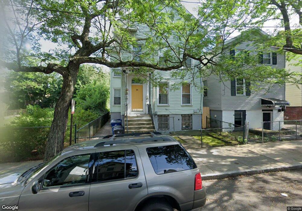 94 Carlisle St unit 2nd Floor Flex Apt, New Haven, CT 06519 - photo 1