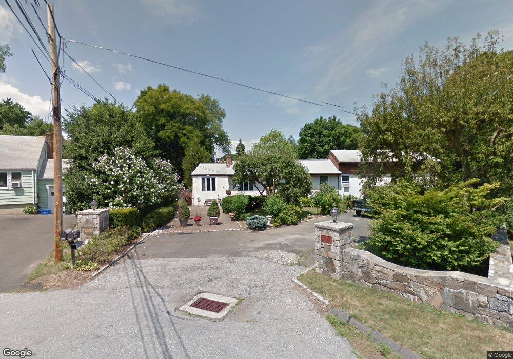 12 Flintlock Rd, Norwalk, CT 06850 - photo 1