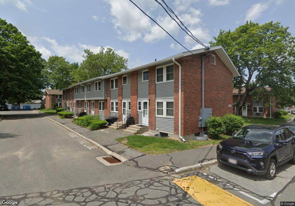 84 Manor Ct unit 84, Springfield, MA 01118 - photo 1