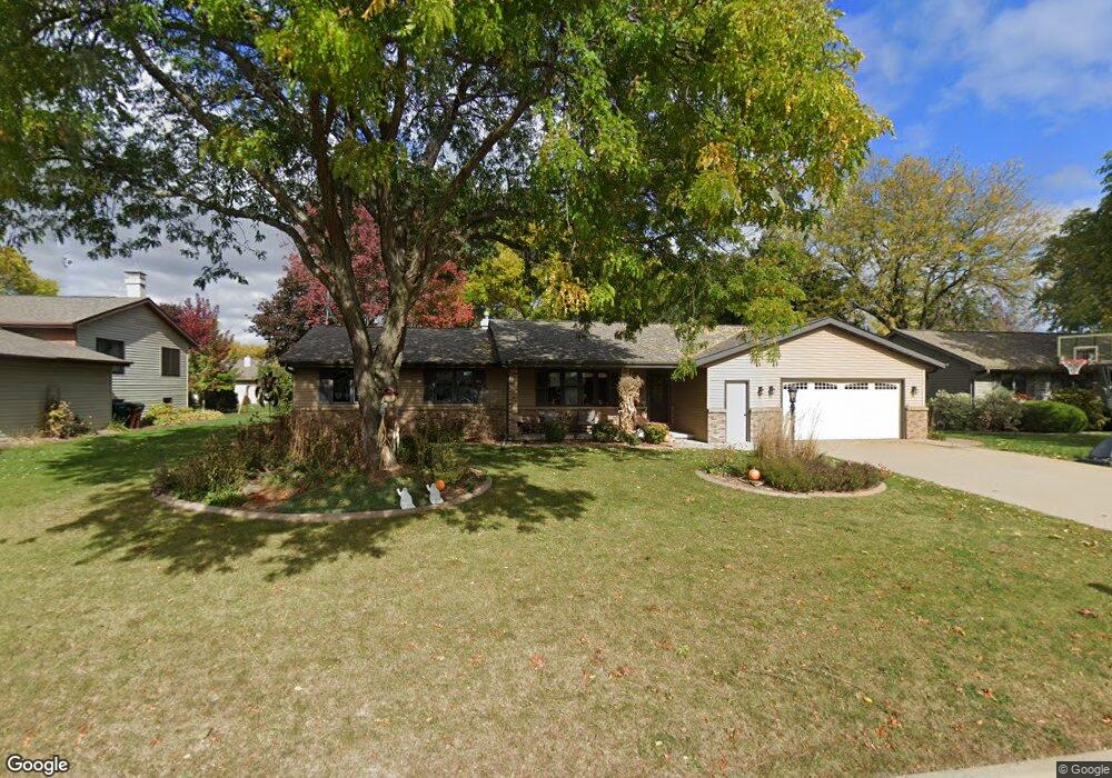 3016 W Seneca Dr, Appleton, WI 54914 - photo 1