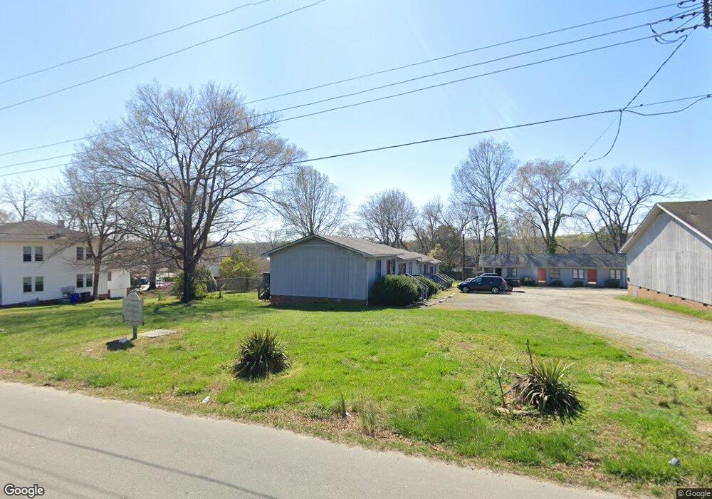 507 N 3rd Ave, Siler City, NC 27344 - photo 1