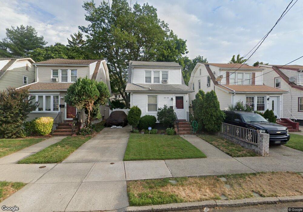 22429 93rd Ave, Queens Village, NY 11428 - photo 1