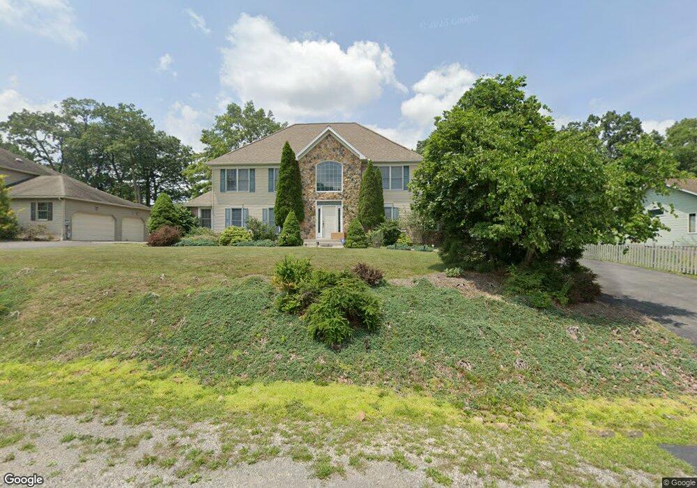 1033 Cherrywood Ave, Cumberland, MD 21502 - photo 1