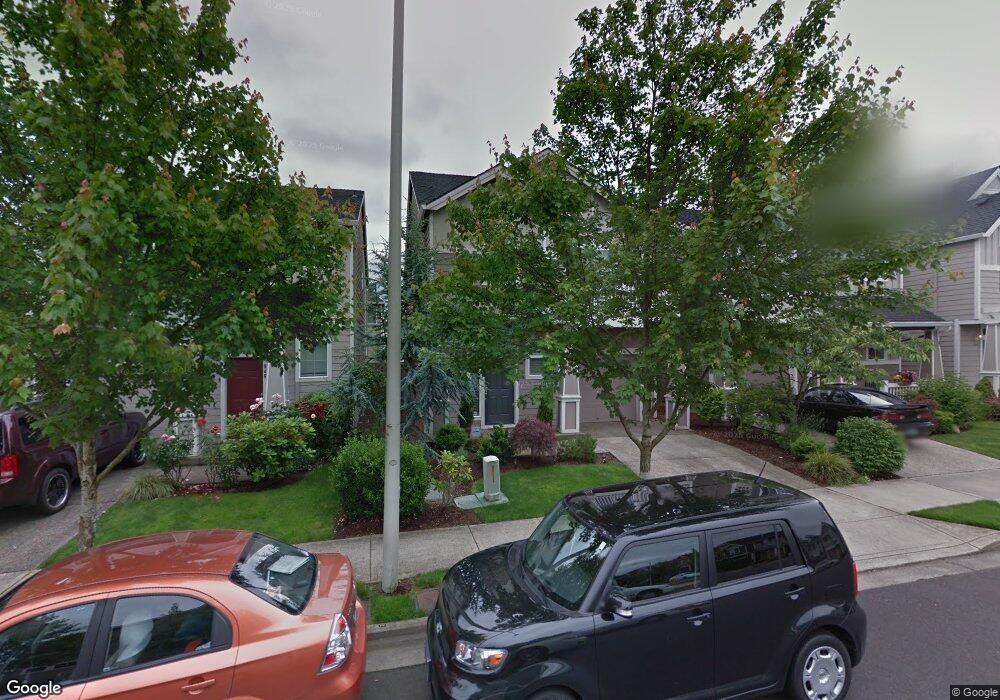 950 SW 17th Way, Troutdale, OR 97060 - photo 1