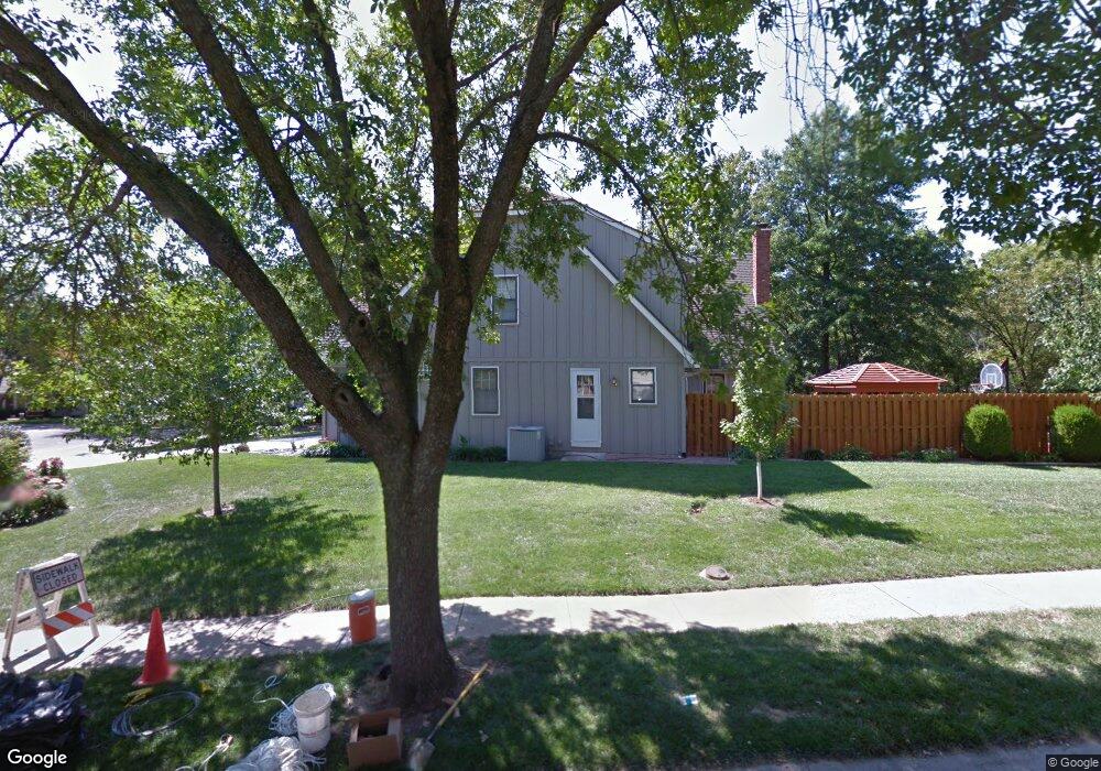 8014 Mullen Rd, Lenexa, KS 66215 - photo 1