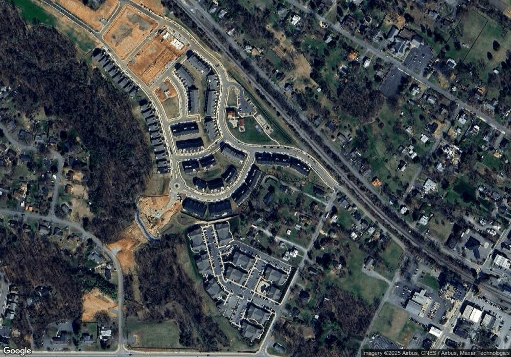 4415 Alston St unit 35, Crozet, VA 22932 - photo 1