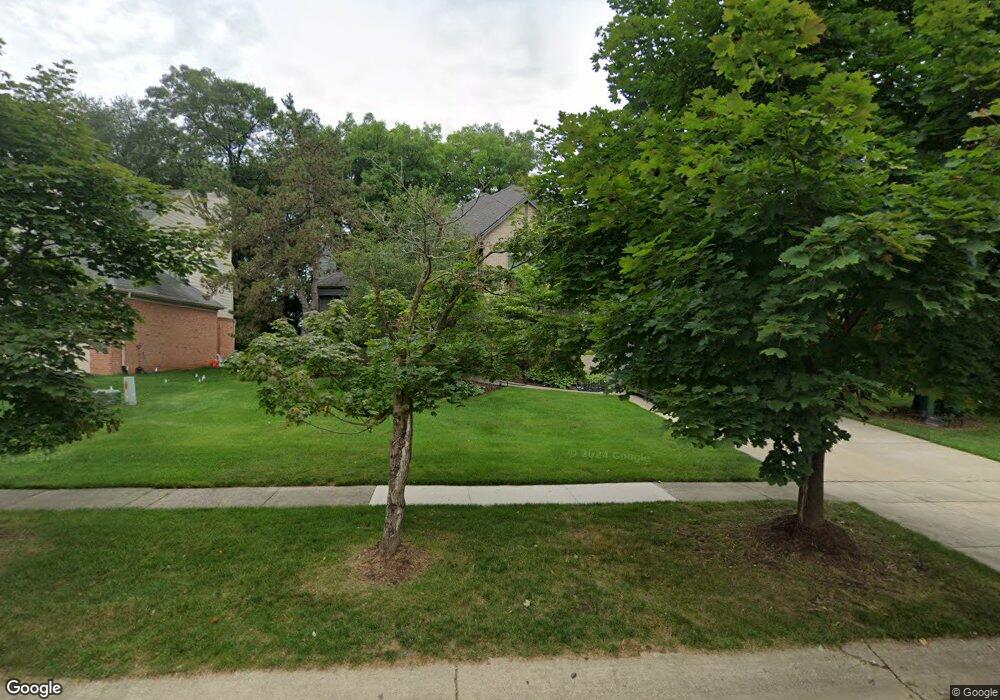 7407 Woodlore Dr, West Bloomfield, MI 48323 - photo 1