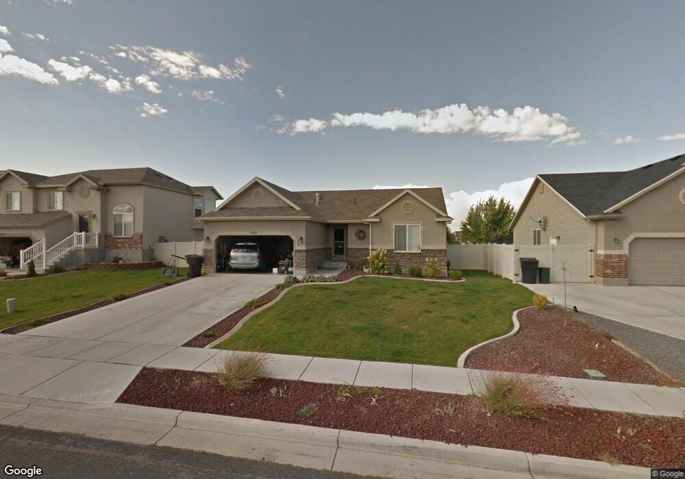 1527 N 2475 W unit 85, Clearfield, UT 84015 - photo 1