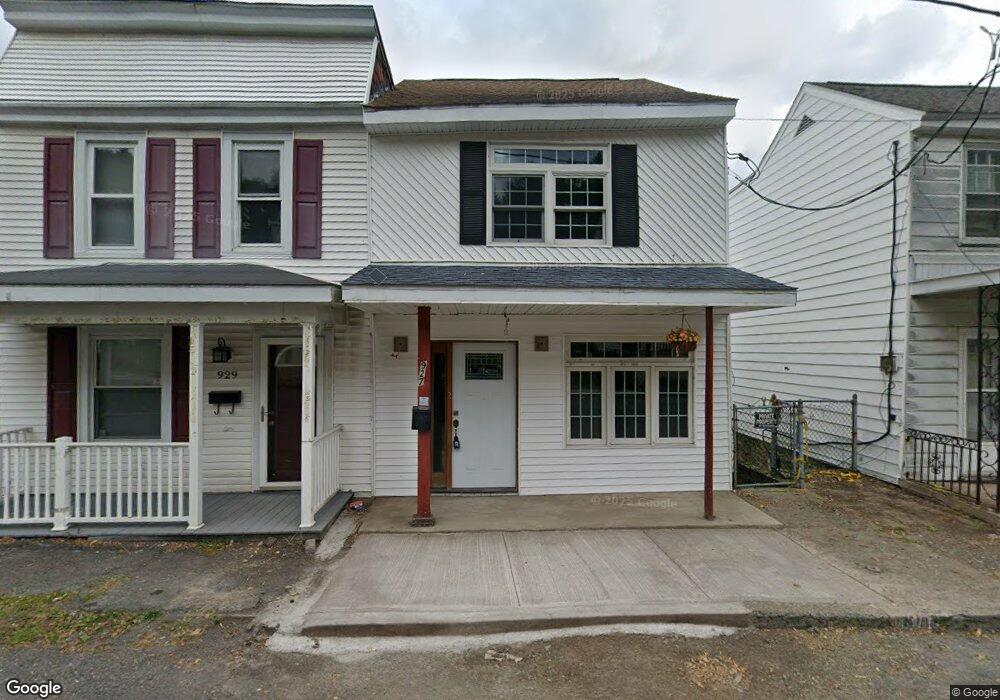 927 Brock St, Ashland, PA 17921 - photo 1