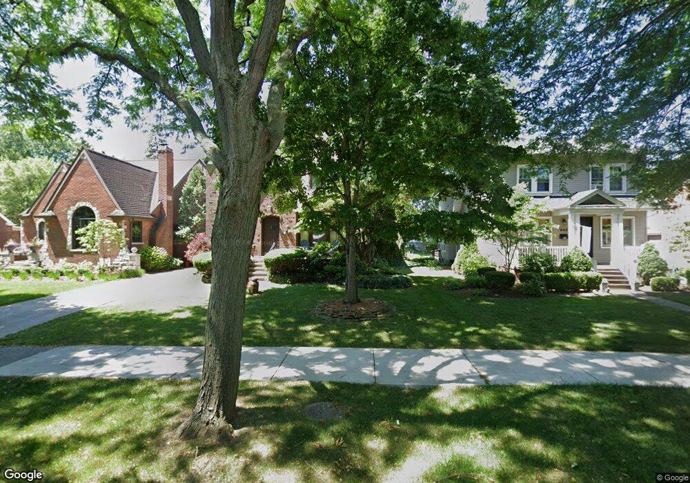937 Fisher Rd, Grosse Pointe, MI 48230 - photo 1
