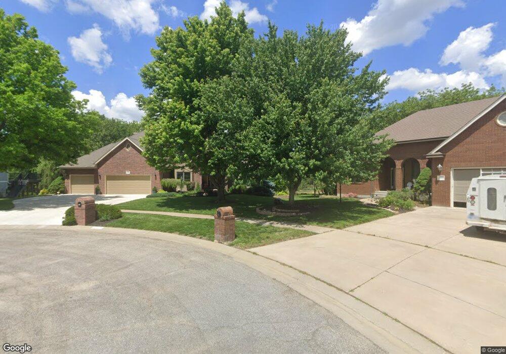 3806 SW Trevino Ct, Topeka, KS 66610 - photo 1