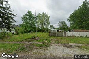 106 E Sycamore St, Thayer, IL 62689