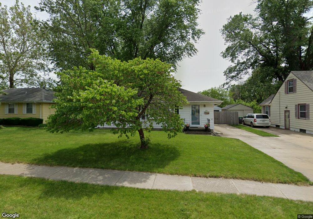 631 E Shawnee Ave, Des Moines, IA 50313 - photo 1