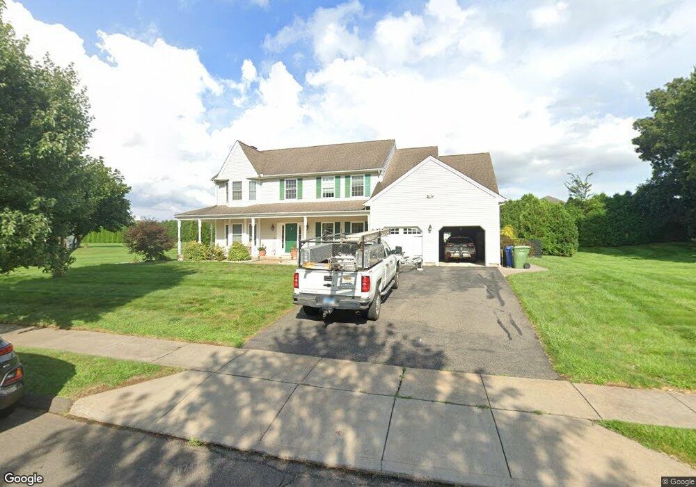 135 Saddle Hill Dr, Middletown, CT 06457 - photo 1