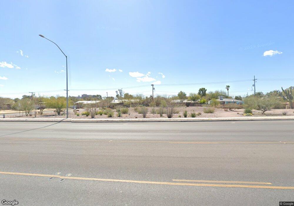 1150 E Grant Rd, Tucson, AZ 85719 - photo 1