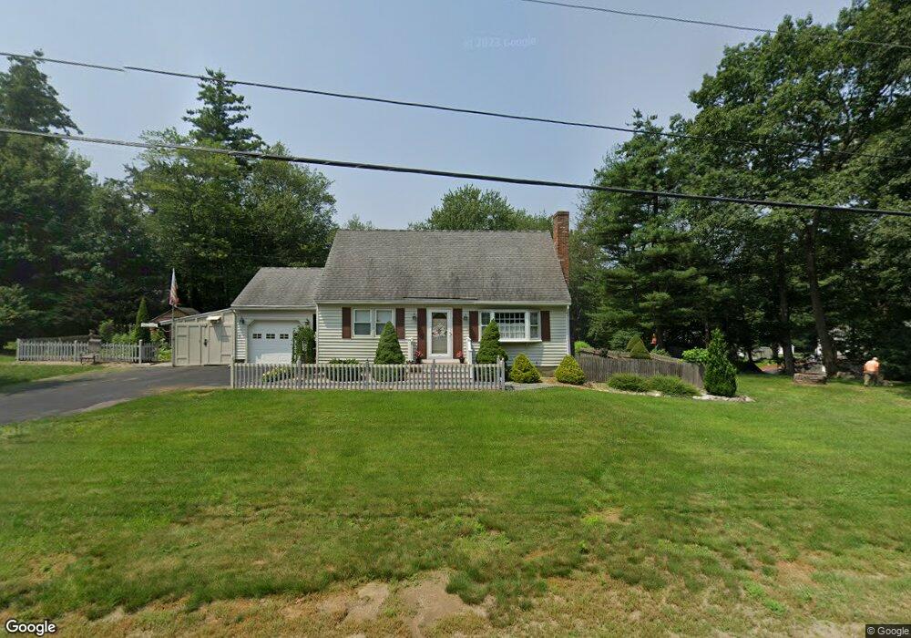 18 Monroe Dr, Hooksett, NH 03106 - photo 1