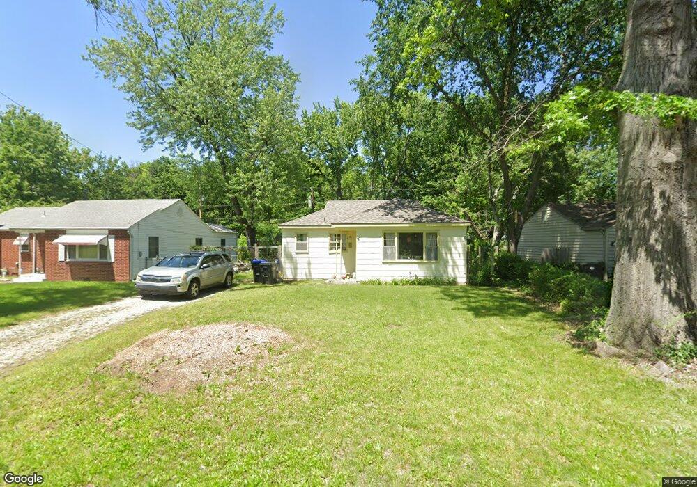 2308 SW Shunga Dr, Topeka, KS 66611 - photo 1