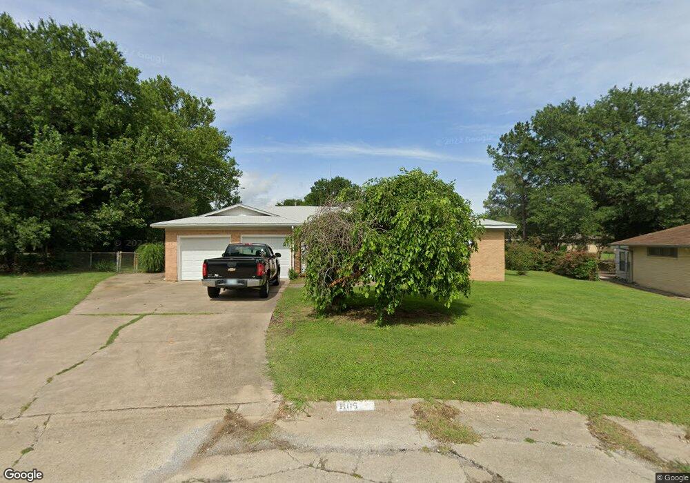 1105 Circle Dr, Ardmore, OK 73401 - photo 1