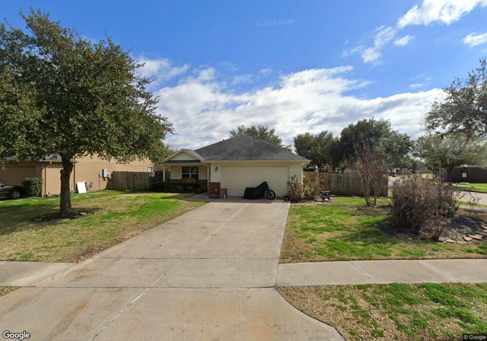 923 Gulf Ct, Rosenberg, TX 77471 - photo 1