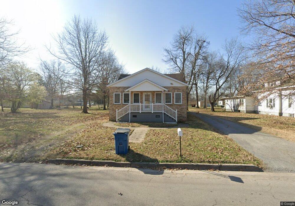 910 Davis St, New Madrid, MO 63869 - photo 1